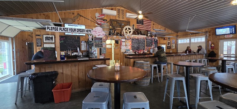 Skylands Craft Beer & Wine Garden