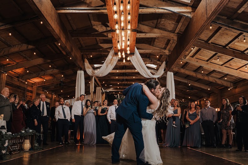 Riverview Barn